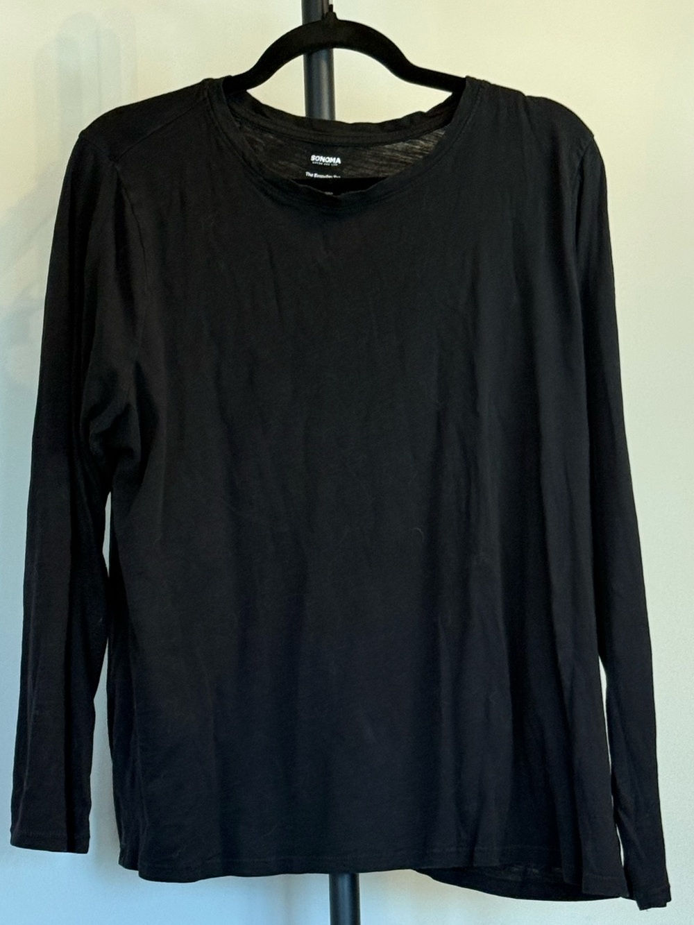 3/$10 Black Long Sleeve Crew Neck Tee